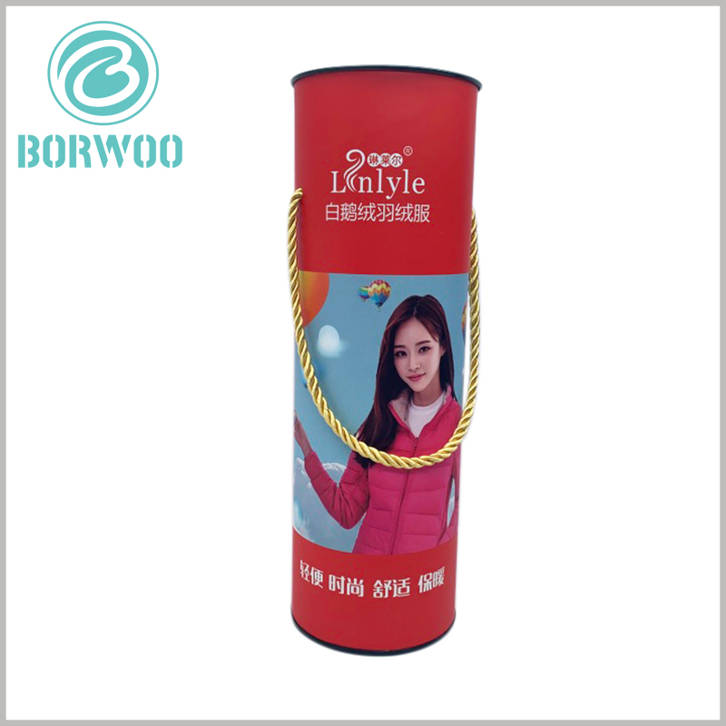 Down jacket packaging tube with rope handle.The customized paper tube packaging can completely match the product, which is very conducive to sales.