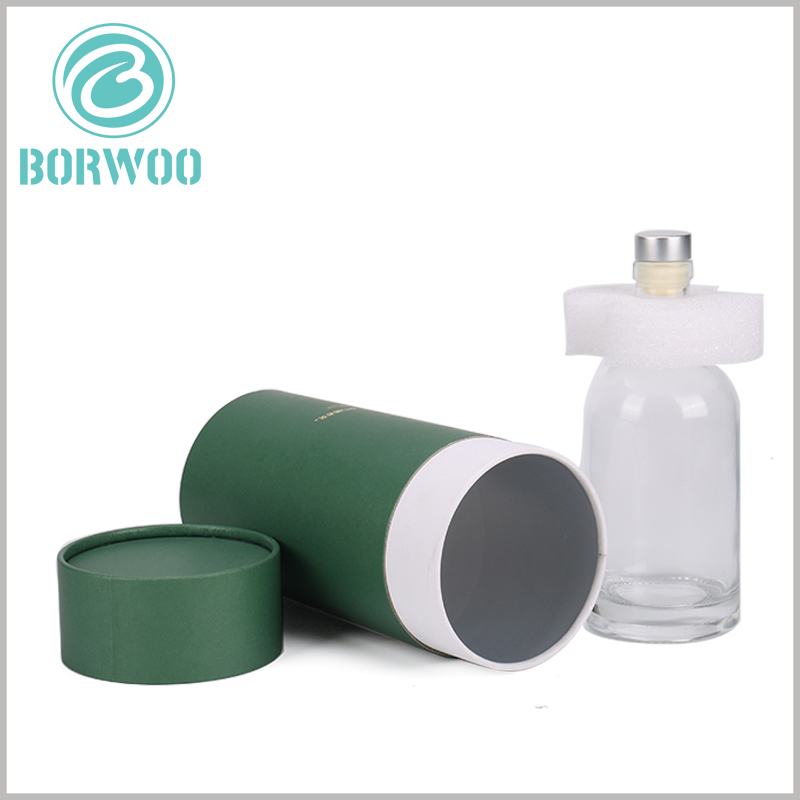 Large diameter cardboard tube packaging for wine.The thickness of the thick cardboard tube is 1.2mm, which has a good protection effect on the product.