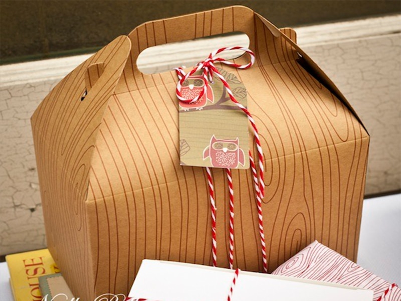 Lightweight grainy paper handbag, brown large gable boxes packaging wholesale