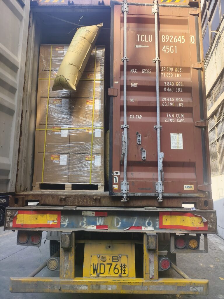 Pallets put into 40HQ container