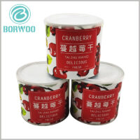 Strawberry dried fruit food tube packaging with foil cover and plastic lids.The food-grade tube packaging has an easy-to-tear aluminum foil cover and a plastic cover, which play a very good role in protecting the tightness of the food.