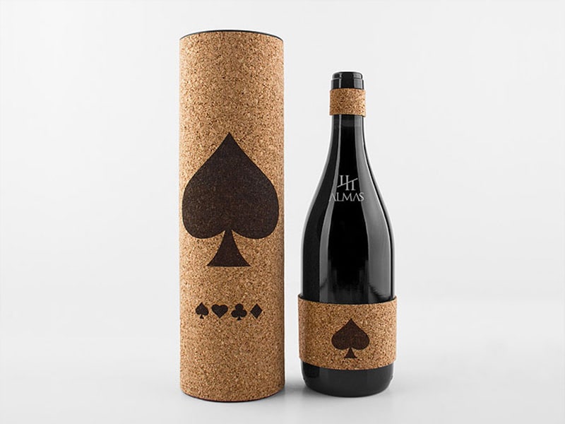 creative brown wine bottlle packaging