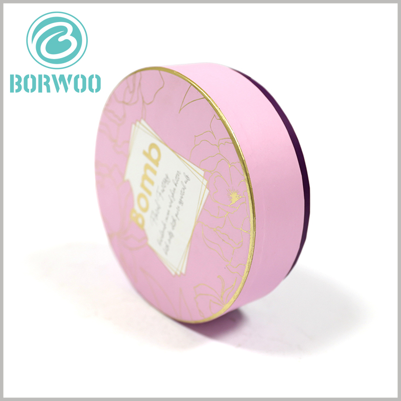 custom cardboard paper tube packaging for cosmetics. The large-diameter paper tube packaging has information formed by bronzing printing on the top, which can increase the attractiveness of the packaging.