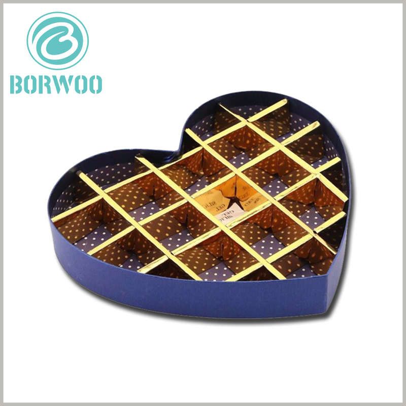 custom heart shaped chocolate gift boxes packaging with insert.The partition formed by gold cardboard divides the interior of the chocolate into several independent small cells