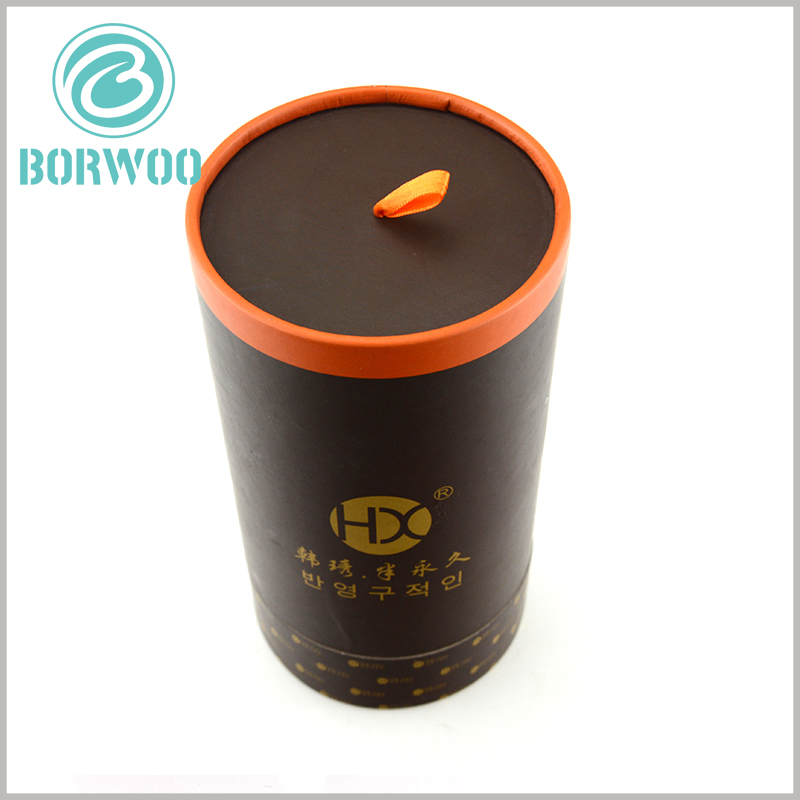 large cardboard tube gift packaging boxes with printing.There are pull tabs on the top of the package