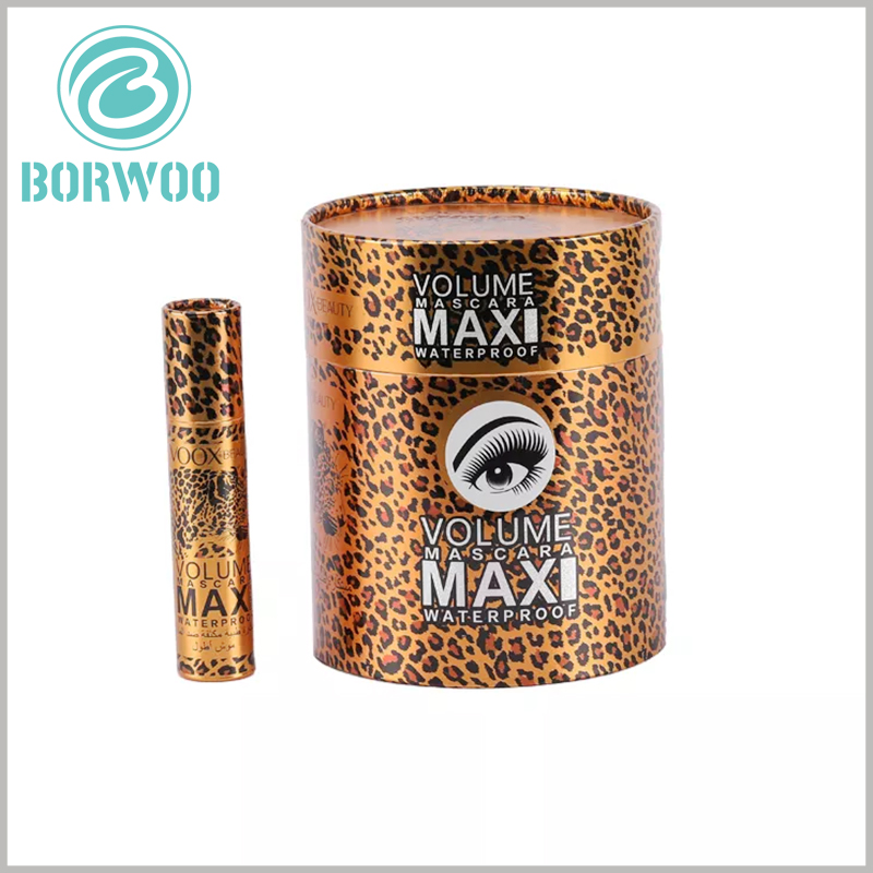 mascara packaging paper tube set, typographic design with branded content that increases the credibility of the product.