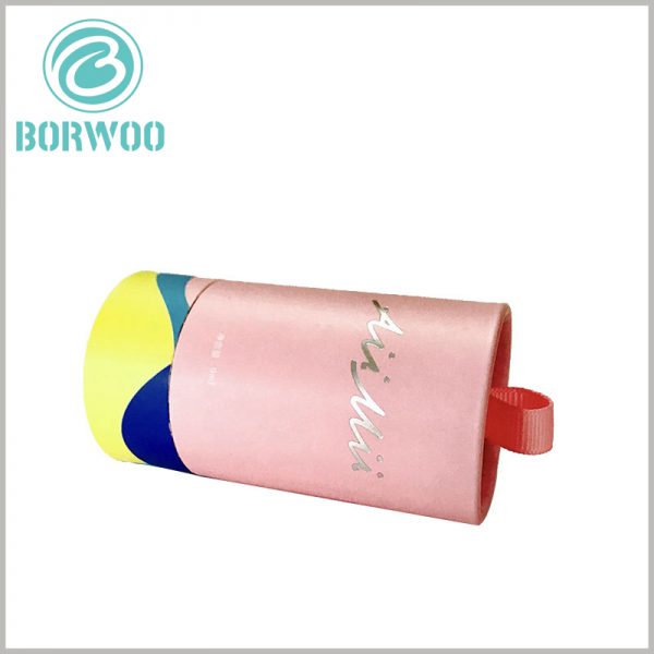 small cardboard tube for nail polish packaging. Thick cardboard tube packaging can fully protect the fragile glass bottles inside the packaging and is one of the best choices for product packaging.