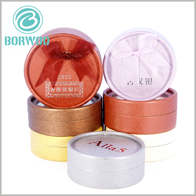 small cardboard tube gift boxes for jewelry packaging.As for printing, many choices are available: hot gold or silver stamping, embossing, etc.